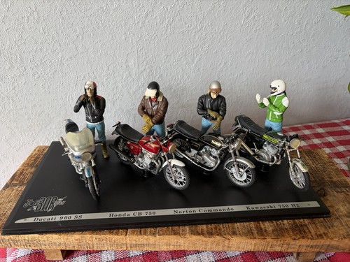 Ducati 900 honda - ducati,