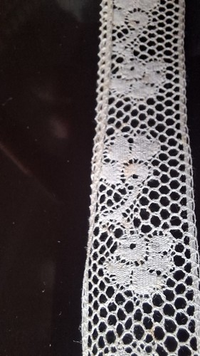 Dentelle ancienne fuseaux 4 - dentelle,