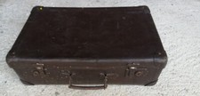 UNE PETITE VALISE VINTAGE