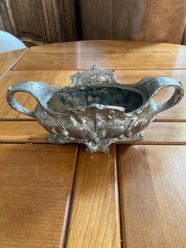 Ancienne petite jardinière