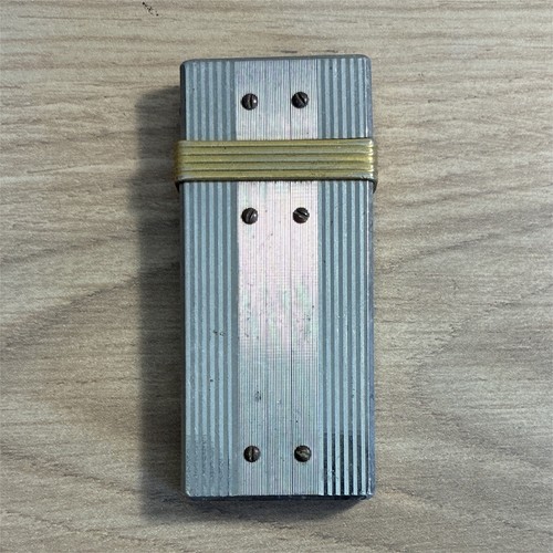 Briquet essence - à,