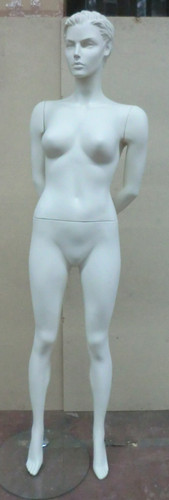 Mannequin vitrine poupée mode - vitrine,