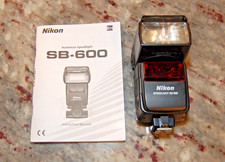 Nikon SB-600 speedlight flash