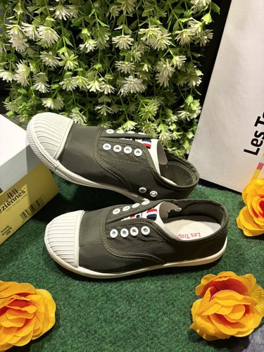 Chaussures toile kaki - en,