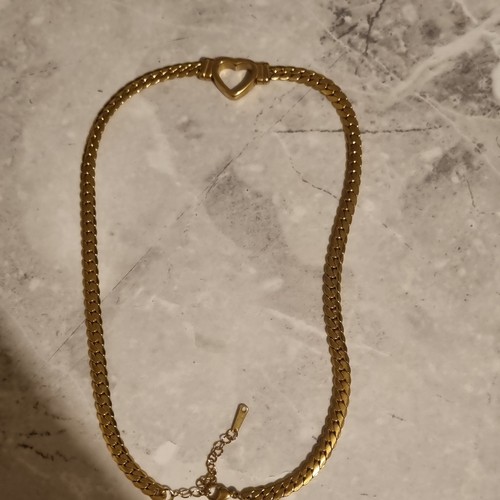 Collier chaîne dorée avec