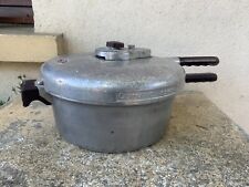 old Cuimatic BSGDG aluminum minute cooker, bakelite handles
