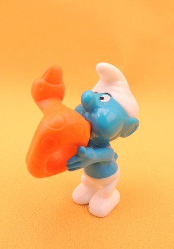 Kinder surprise schtroumpfs - kinder,
