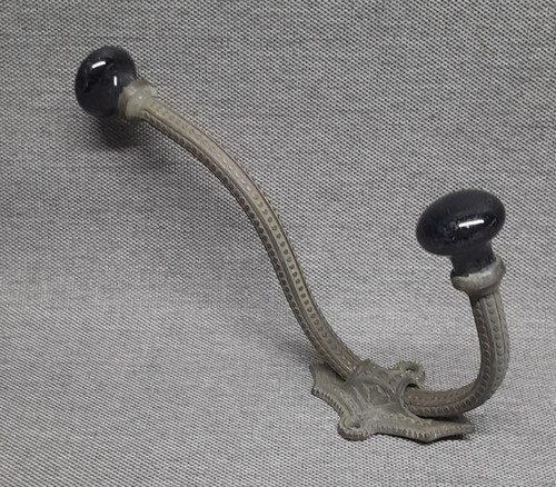 Une ancienne patère