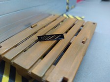 1/18 Grille latérale gauche