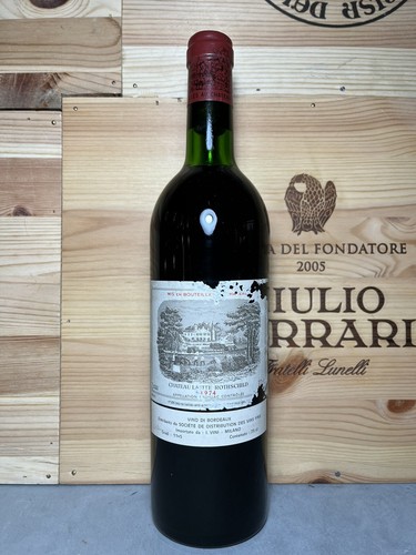 1974 chateau lafite rothschild - chateau,