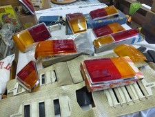 LOT REVENDEUR PIECES VOITURE PEUGEOT SIMCA  DE COLLECTION FEUX CLIGNOTANTS ET +