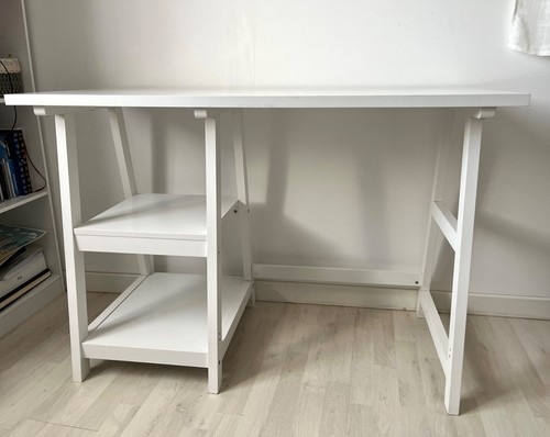Bureau blanc avec deux - blanc,