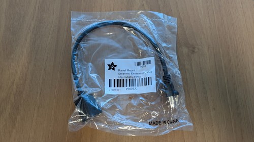 Panneau sortie ethernet - sortie,