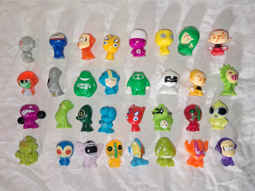 Lot figurines gogo - 32, gogo's