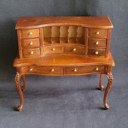 Bureau secrétaire miniature
