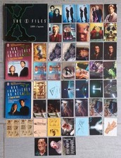 Lot - X-FILES - 45 Cartes TOPPS 1996 + 2 Livres Poche + Agenda 1997