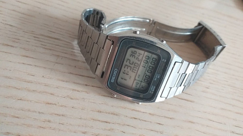 Vintage seiko a714 - seiko,