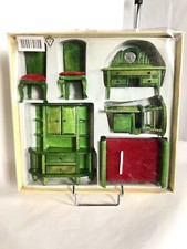 Meubles de maison de poupée