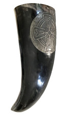 corne à boire celtique Viking incrustation métal croix et nœuds celtiques L32cm