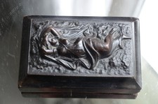 PRESSE PAPIER POUR BUREAU EN MATIERE COMPOSITE NAPOLEON III FEMME ENDORMIE