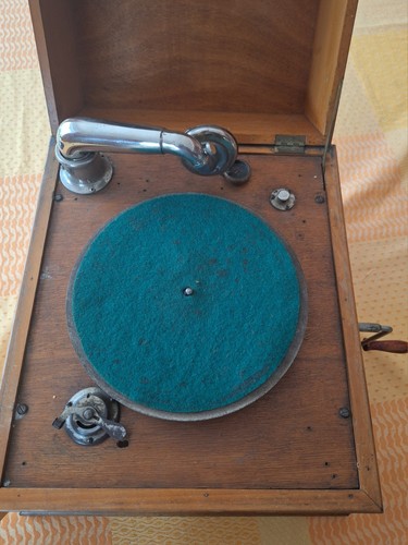 Phonographe vintage marque - marque, la