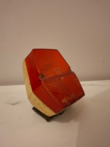 Ancien feu arriere motobecane - feu,