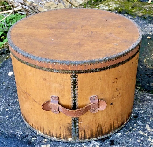 Ancienne grosse boite - grosse,