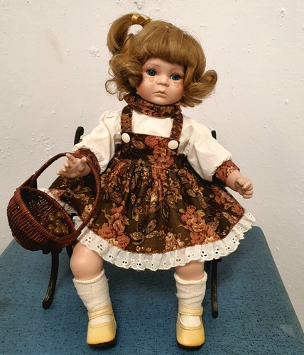 Poupée artiste porcelaine - d'artiste,