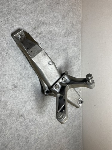 Support moteur avant - support,