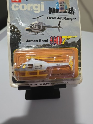 Corgi drax airlines james bond - airlines,