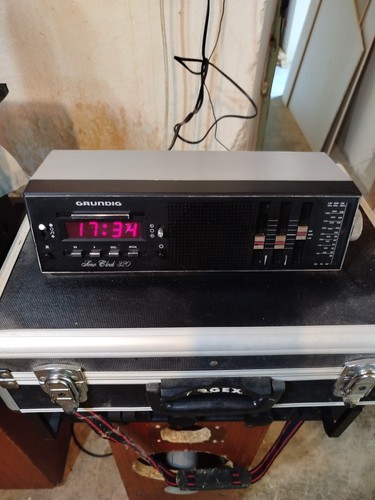 Radio réveil grundig sono - radio,