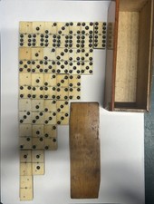 ANCIEN  jeu de dominos  en