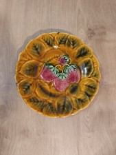 OLD PLATE BARBOTINE FRUIT STRAWBERRY RELIEF signed SARREGUEMINES era 1973