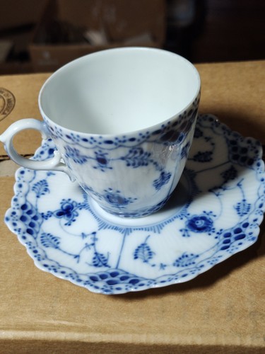 Royal copenhagen blue - royal,