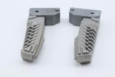 Repose-pied arrière droit