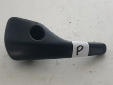 Poignée dosseret siège avant