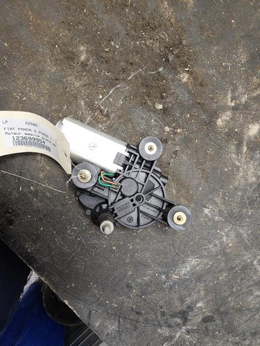 Moteur essuie glace arriere