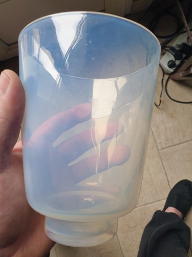 Vase art deco opalescent - art,