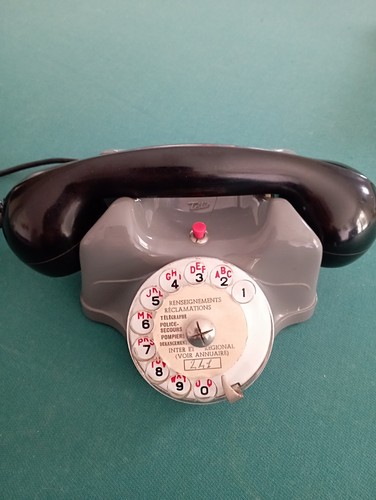 Ancien telephone cadran - ancien, a