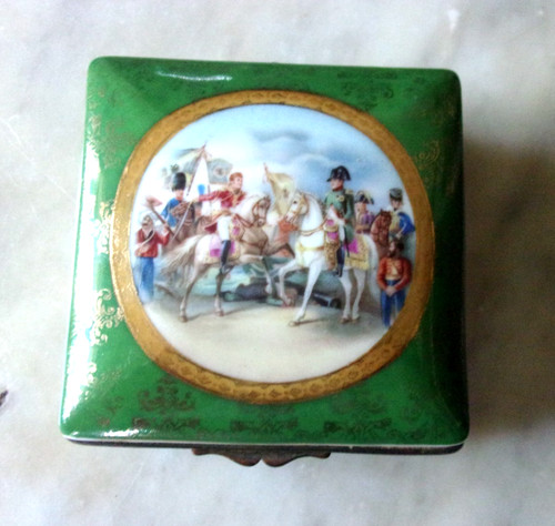 Boite porcelaine napoléon - boite,