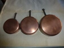 SERIE DE TROIS CASSEROLES EN