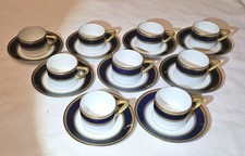 9 TASSES A MOKA EN PORCELAINE