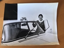 PARIS - TAXI - DRIVER - VINTAGE - ORIGINAL PRESS PHOTO 21x27cm