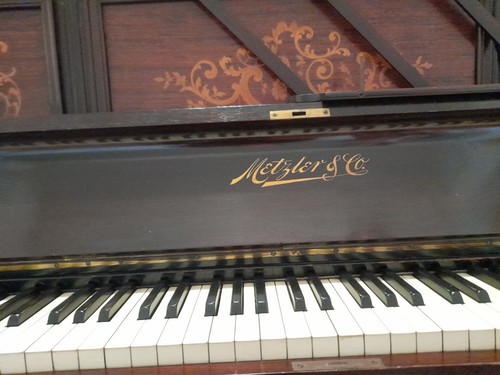 Metzler piano droit - co,