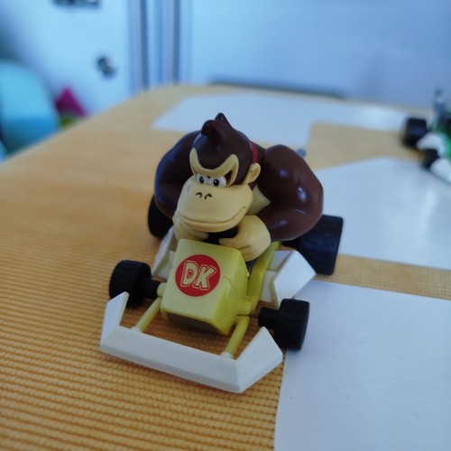 Mario kart figure very big - mario, ds