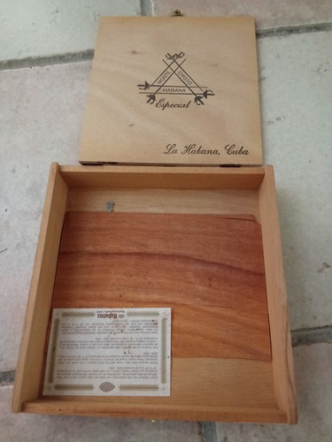 Boite bois pour - 2,