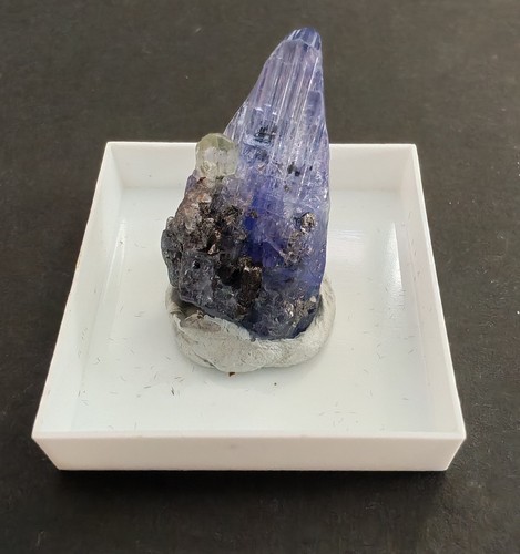 Beautiful tanzanite crystal - tanzanite, of