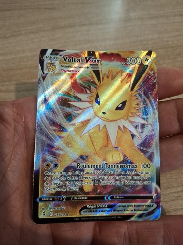Carte pokémon voltali vmax - pokémon,