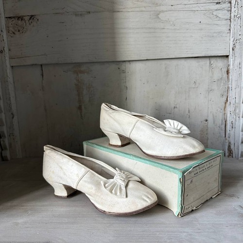 Chaussures femme anciennes - chaussures,