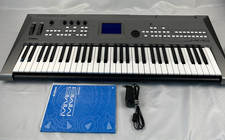 Yamaha MM6 Synthesizer Keyboard